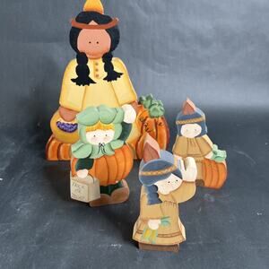 VTG Halloween Folk Art Wood Figures 4 - Trick or Treat Pilgrims/Native American